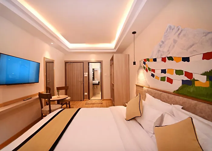 Temple Hotel 3*